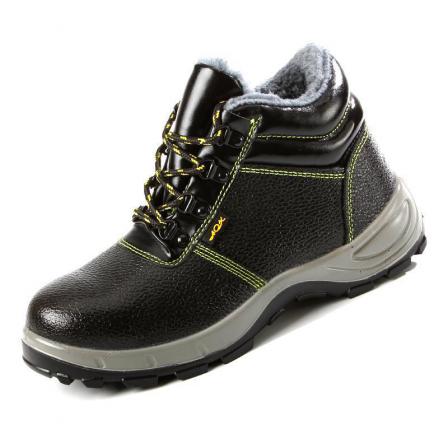 Distributors of safety footwear in bulk