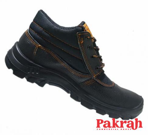 Black Slip on Safety Shoes for Use